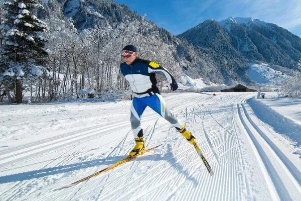 Коньковый ход на лыжах: правильная техника катания для начинающих