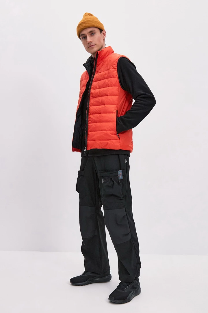 ЖИЛЕТ ПУХОВЫЙ Unisex 25-58672 70 изображение 16