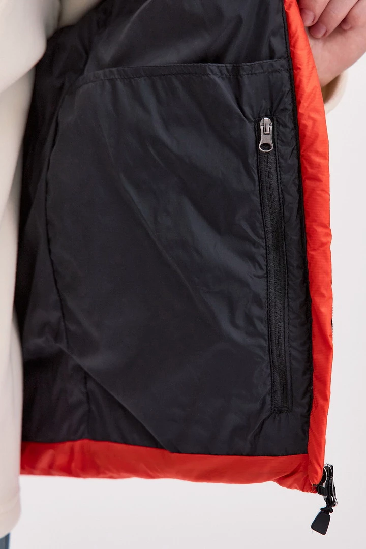 ЖИЛЕТ ПУХОВЫЙ Unisex 25-58672 70 изображение 12