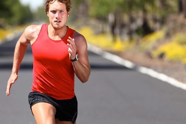 Как правильно дышать во время бега: как быстро развить дыхалку 
