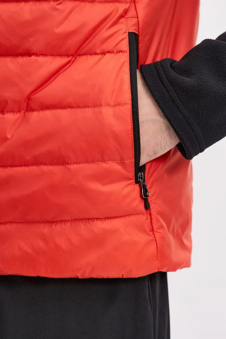 ЖИЛЕТ ПУХОВЫЙ Unisex 25-58672 70 изображение 11